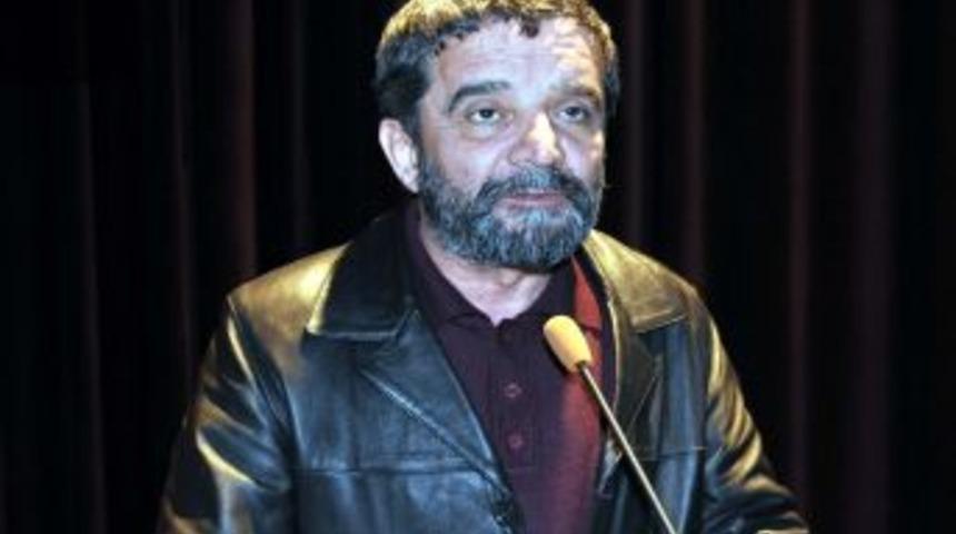 T&uuml;rk&ouml;ne: Yeni anayası siyasilerin değil halkın yapması gerekir