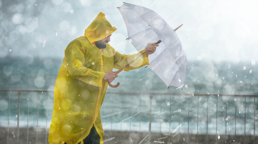 Meteoroloji'den yeni uyarı: İstanbul'a sağanak yağış, Karadeniz'e fırtına geliyor
