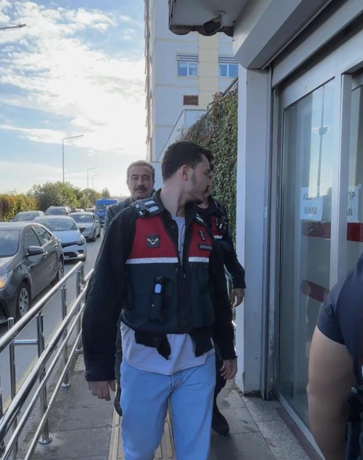 &Ccedil;ukurova Belediyesi ne operasyon! Belediye Başkanı Emrah Kozay dahil &ccedil;ok sayıda g&ouml;zaltı 3