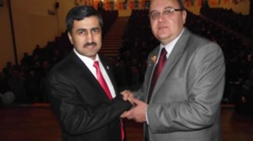 AK Parti Edremit İl&ccedil;e Başkanlığı'na Harun Y&uuml;z&uuml;ak se&ccedil;ildi