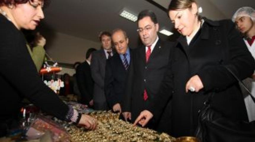 El emeği g&ouml;z nuru &uuml;r&uuml;nler g&ouml;r&uuml;c&uuml;ye &ccedil;ıktı