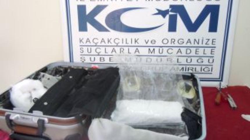 Y&uuml;ksekova'da 2 kilogram uyuşturucu yakalandı