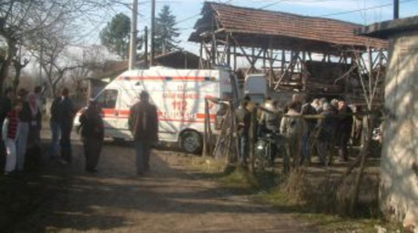 D&uuml;zce&rsquo;de ev yandı