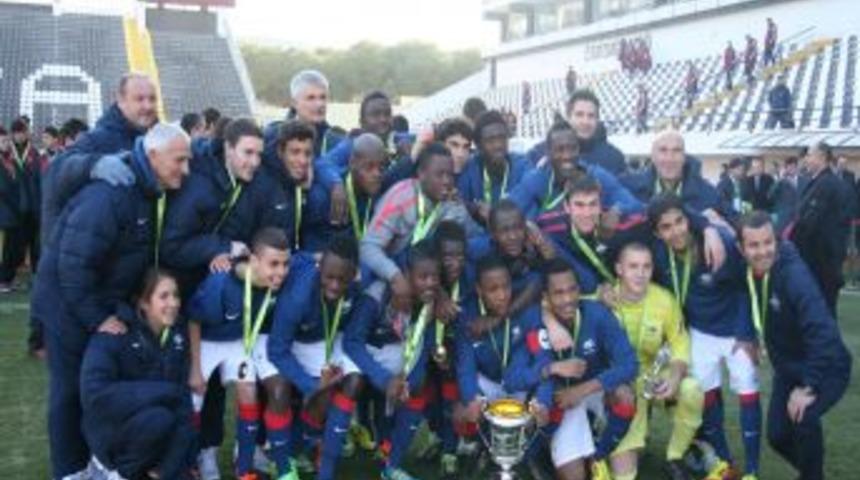 Mercedes-Benz Ege Kupası'nda T&uuml;rkiye'yi 4 - 2 ge&ccedil;en Fransa şampiyon