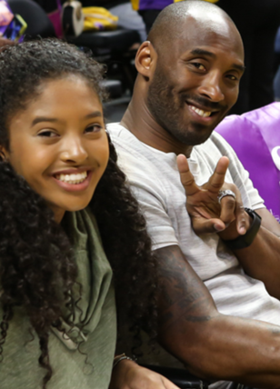 Kobe Bryant’ın kızı Natalia Bryant, Victoria’s Secret podyumunda ilk kez yürüdü