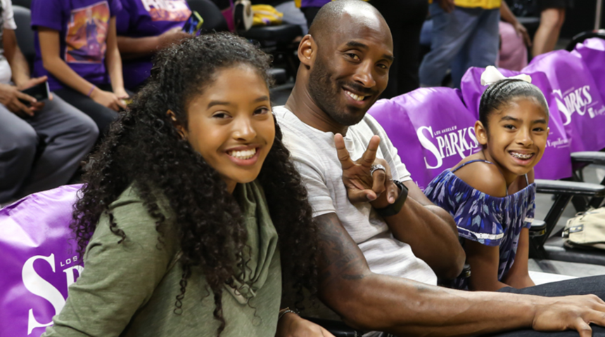 Kobe Bryant’ın kızı Natalia Bryant, Victoria’s Secret podyumunda ilk kez yürüdü