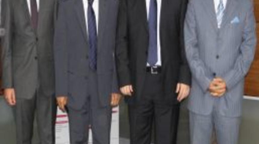 &Uuml;st d&uuml;zey y&ouml;neticiler MBA eğitimi i&ccedil;in Gediz &Uuml;niversitesi'nde dersbaşı yaptı