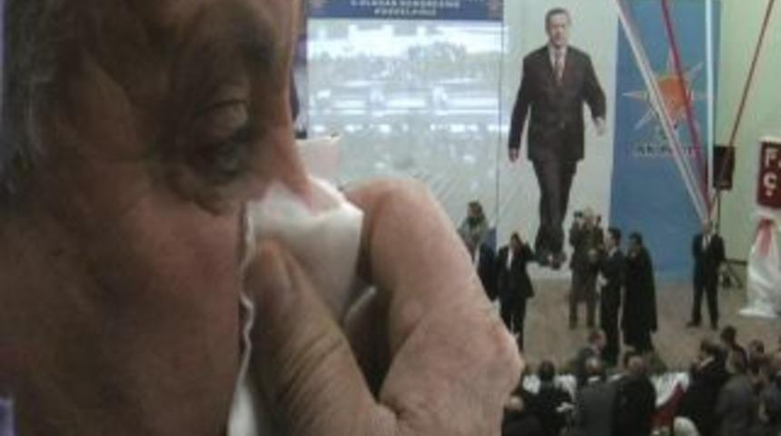 Şanlıurfa&rsquo;da ağlatan kongre