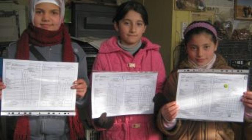 Kağızman&rsquo;da karne sevinci