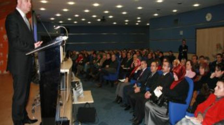 AK Parti'den g&uuml;venli internet semineri