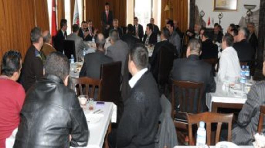 Başkan Demirel, taksicilerin sorunlarını dinledi