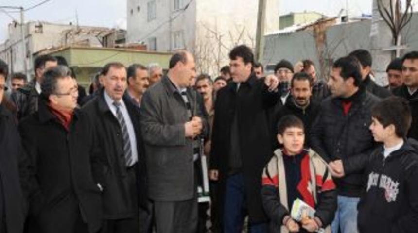 Başkan D&uuml;ndar, vatandaşların sorunlarını dinledi