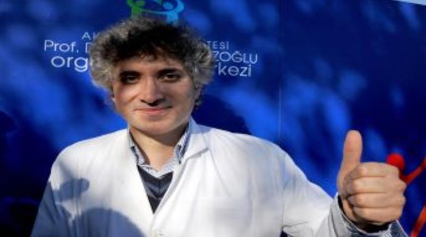 Y&uuml;z nakli olan hasta uyandı, yoğun bakımdan &ccedil;ıkacak