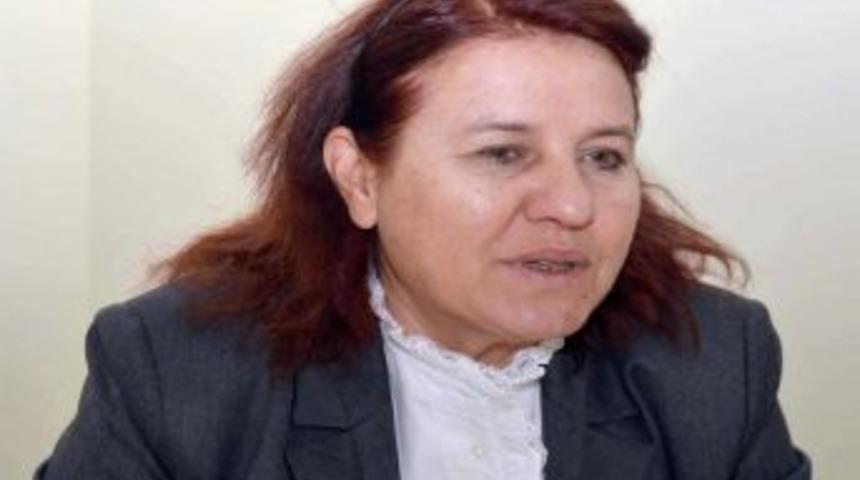 Prof. Dr. &Ouml;z&ccedil;elik: Kadınlar siyasette istenen d&uuml;zeyde temsil edilmiyor