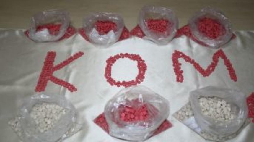 İzmir'de uyuşturucu hap operasyonu