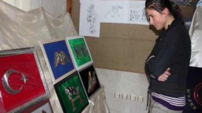 Tablodaki engelsiz parmak izleri eğitimi sona erdi