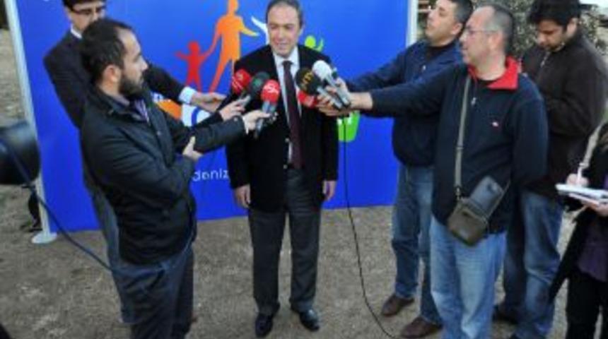 Rekt&ouml;r Prof. Dr. Kurtcephe: Fransa&rsquo;dan arayarak tebrik ettiler