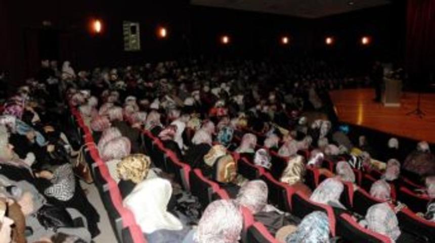 Buca M&uuml;ft&uuml;s&uuml; G&uuml;lmek: Kur'an kurslarına ilgi memnuniyet verici