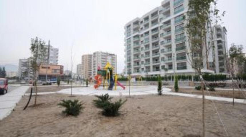 Belediye Toptan &Ccedil;&ouml;z&uuml;m ekipleri, İzmir'e 125 bin hektar yeşil alan kazandırdı