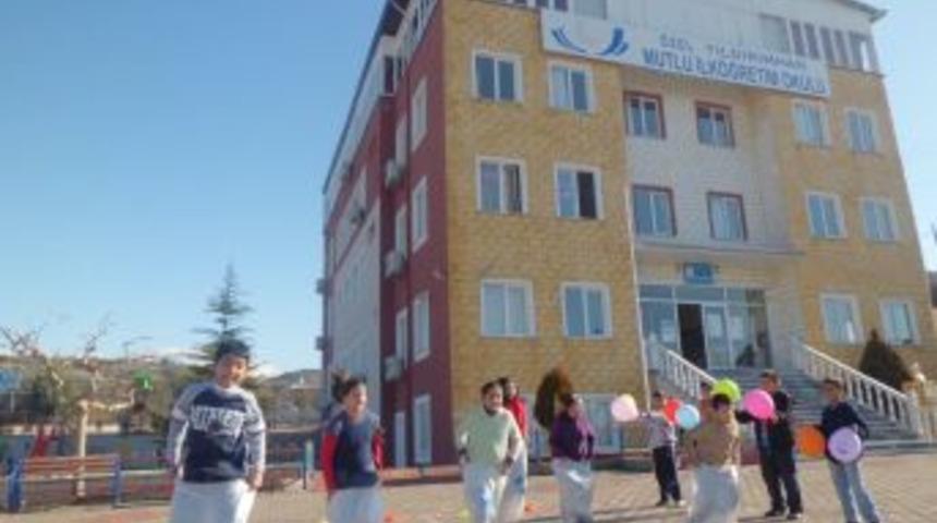 &Ouml;zel Yıldırımhan Mutlu Koleji'nden 'Kış Okulu Etkinliği'