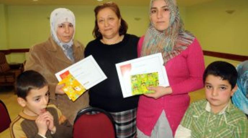 Vanlı depremzedeler Bursa&rsquo;da okuma yazma &ouml;ğrendi