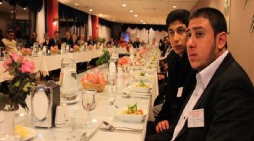 İzmir'deki Romanlar Katip &Ccedil;elebi &Uuml;niversitesi'nde buluştu