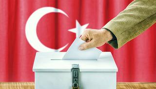 Fon krizi AK Parti'ye ankette yansıdı