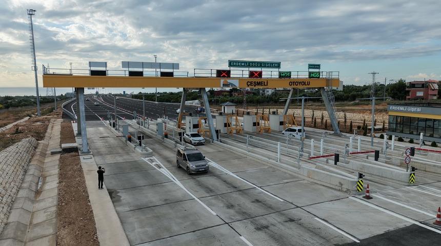 Yeni otoyol trafiğe &ccedil;ıktı! Mesafe 18 dakikaya d&uuml;ş&uuml;yor