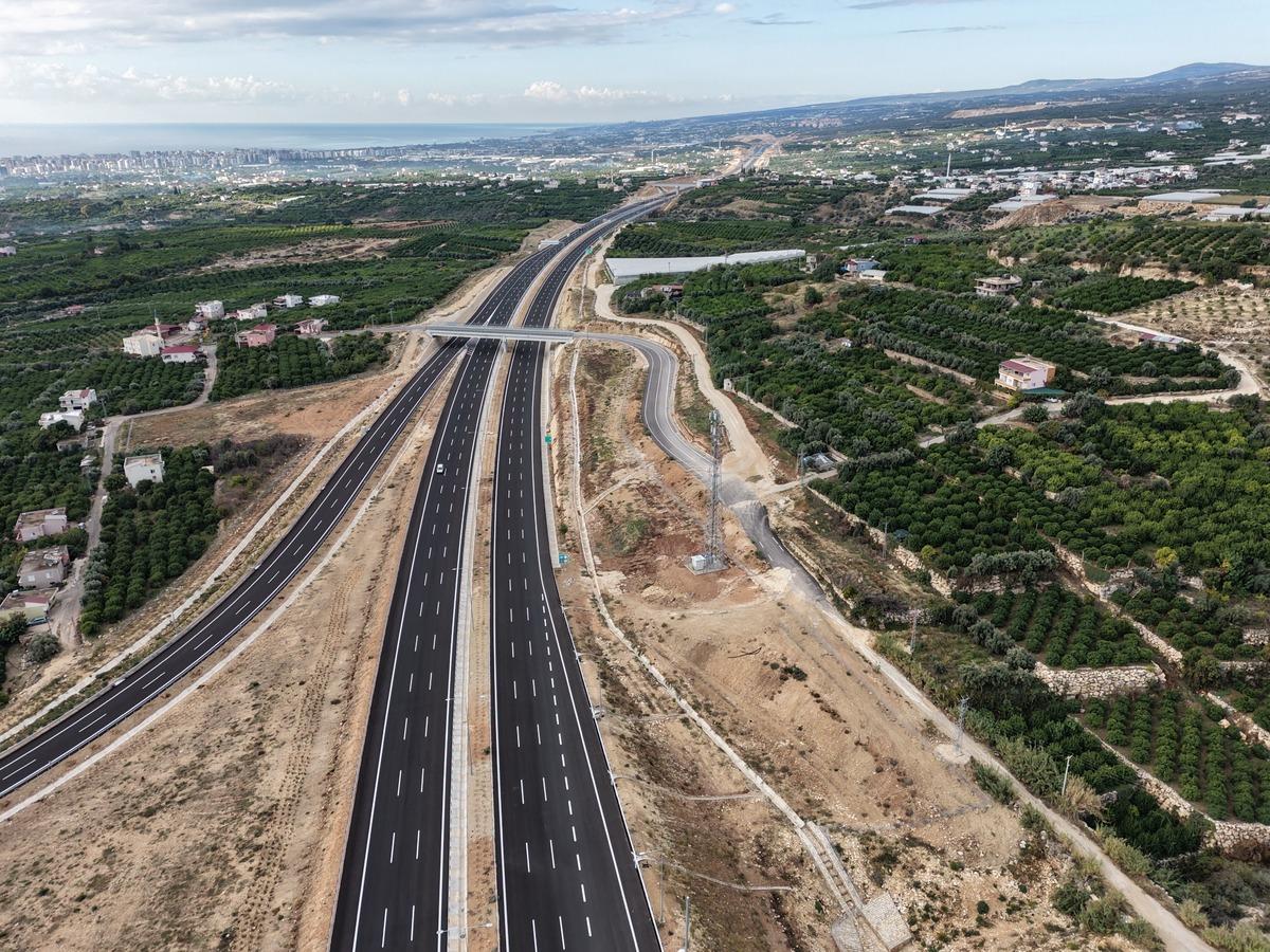 Yeni otoyol trafiğe &ccedil;ıktı! Mesafe 18 dakikaya d&uuml;ş&uuml;yor 3