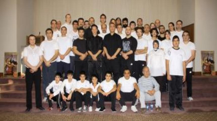 Antalya &Uuml;niversitesi, &uuml;nl&uuml; d&ouml;v&uuml;ş ustası Samuel Kwok'u konuk etti