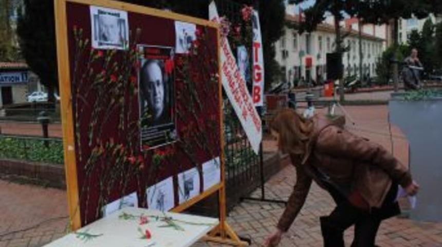 Uğur Mumcu, 19. &ouml;l&uuml;m yıld&ouml;n&uuml;m&uuml;nde Manavgat'ta anıldı