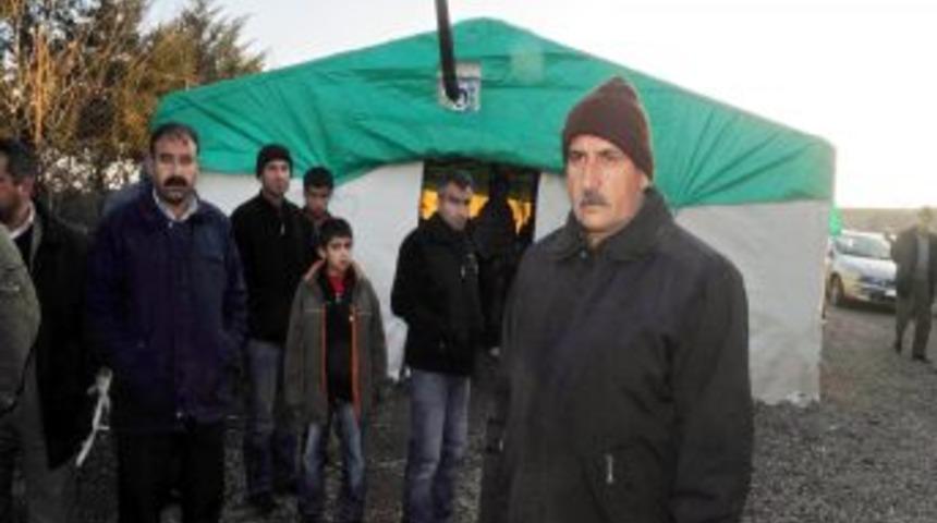 Acılı baba: Cenazeleri g&ouml;ndermeselerdi getirecek maddi durumumuz bile yoktu