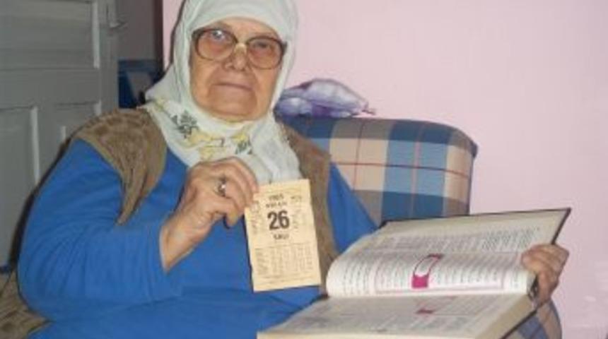 29 yıl &ouml;nce vefat eden babası i&ccedil;in her cuma Yasin okuyor