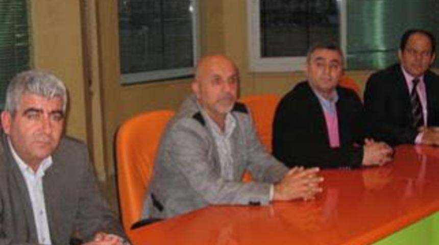 &Ccedil;avuşoğlu, bir transfer daha yapabiliriz