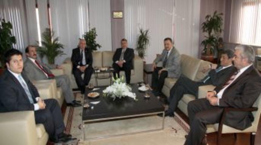 CHP Adana heyeti 'Suriye Raporu'nu tamamladı