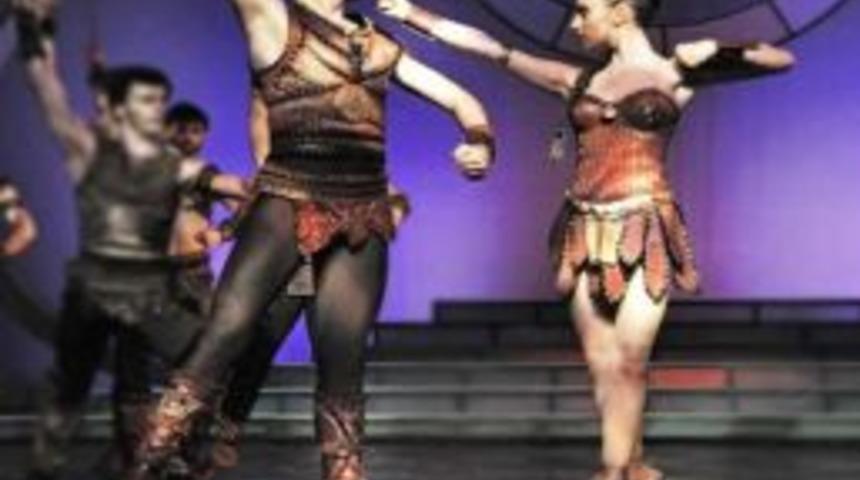 Kadın savaş&ccedil;ı Amazonlar, seyirciyle buluşuyor