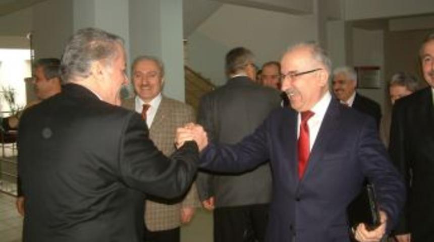 D&uuml;zce İl Milli Eğitim M&uuml;d&uuml;rl&uuml;ğ&uuml;'nde devir teslim