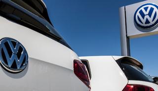 Volkswagen'de &ccedil;alışanlara k&ouml;t&uuml; haber! Maaşlar 2030&rsquo;a kadar dondurulabilir