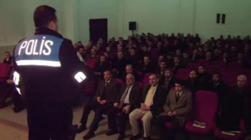 Polisten m&uuml;ft&uuml;l&uuml;k personeline g&uuml;venlik semineri