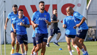Eski Fenerbah&ccedil;eli ilan a&ccedil;tı! LinkedIn'den iş arıyor...