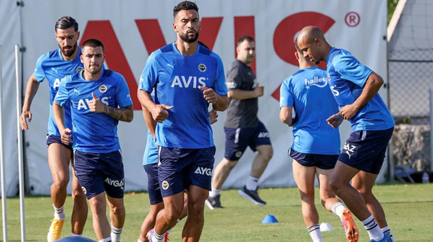 Fenerbah&ccedil;e'de hi&ccedil; s&uuml;re alamadan g&ouml;nderilmişti! Steven Caulker LinkedIn'den iş arıyor...