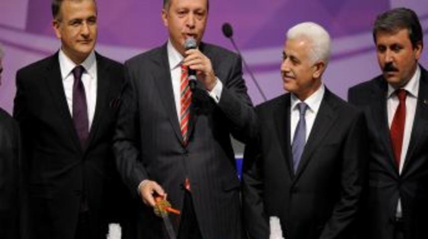 Zaman Gazetesinin 25. yıl d&ouml;n&uuml;m&uuml; d&uuml;zenlenen t&ouml;renle kutlandı