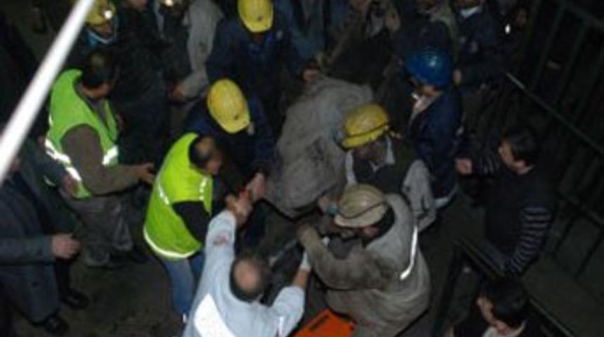 Maden ocağında g&ouml;&ccedil;&uuml;k, 1 iş&ccedil;i &ouml;ld&uuml;