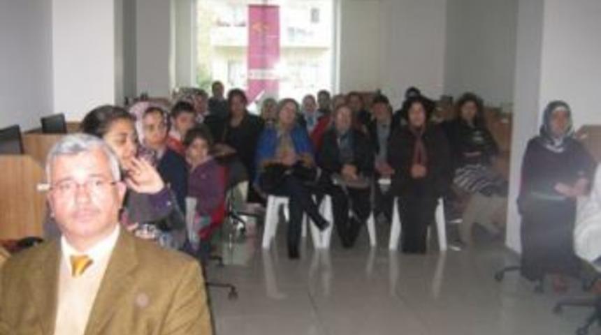 Alanya'da internet kullanımı semineri yapıldı