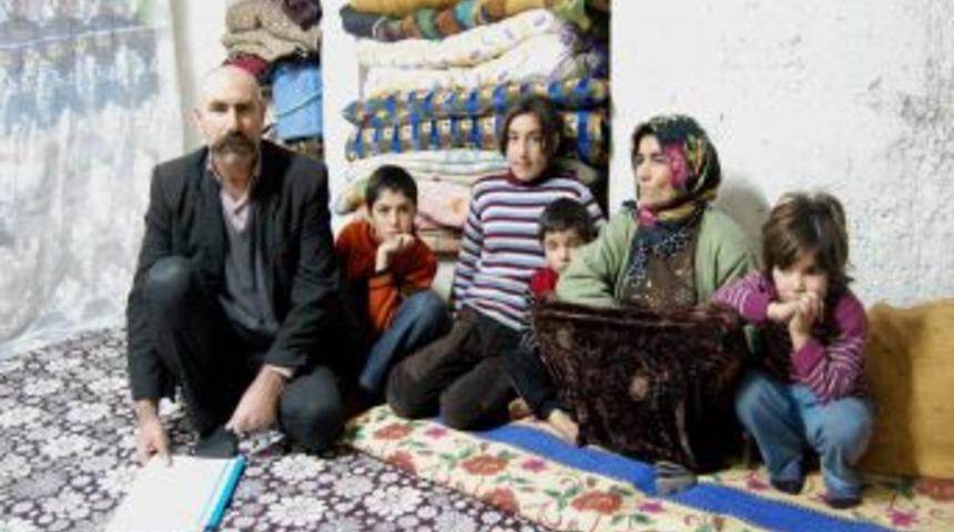 Hayatını karartan kazanın davası s&uuml;rerken, ailesinin ge&ccedil;imini sağlayamıyor