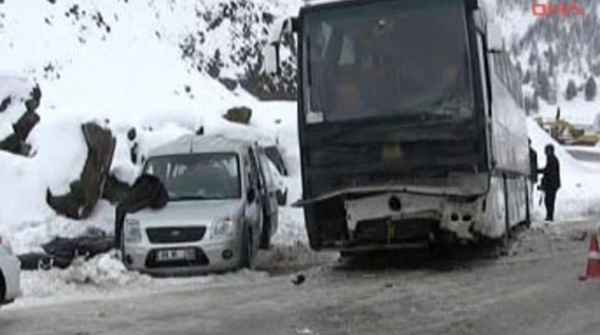 Katliam gibi kaza; 5 ölü, 1 yaralı