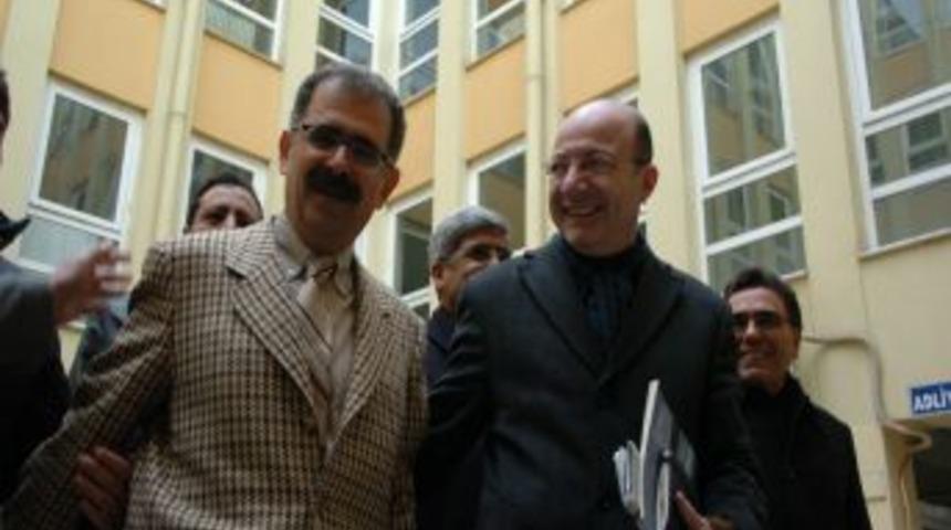 CHP'li Cihaner:İddianamesi yazılmadığı halde yıllardır s&uuml;ren davalar var