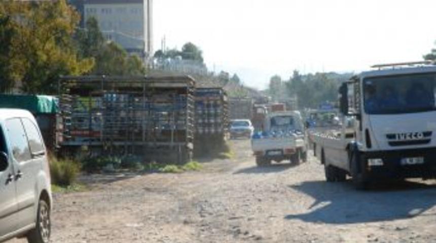 Buca'da 50 t&uuml;p bayisi şehiri&ccedil;ine taşınıyor, İzmir bomba &uuml;st&uuml;nde yaşacak
