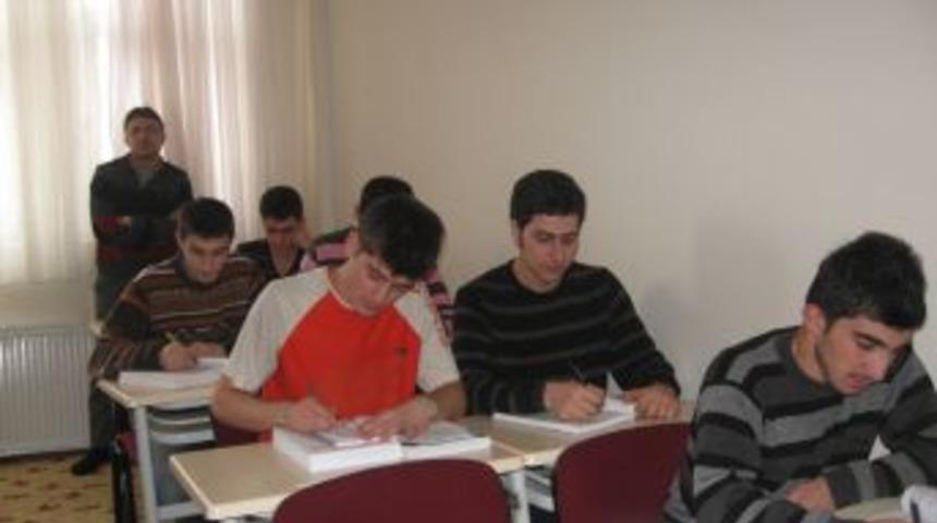 Turhal FEM M&uuml;d&uuml;r&uuml; Demir: Ara tatilde, yerine ara gaz verdik