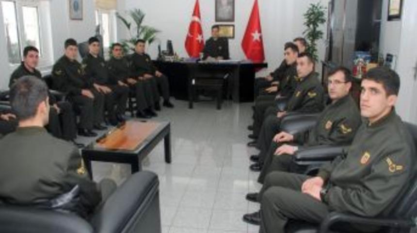 Stajını tamamlayan astsubaylardan Tuğgeneral Yılmaz’a ziyaret